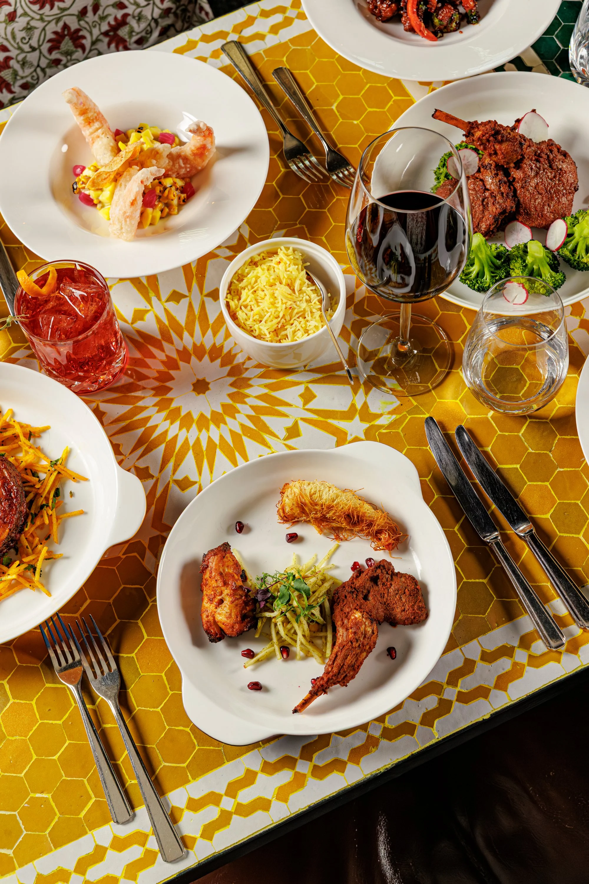 【R20878】India Club & Lounge CLUB INDIA, Wokingham - Menu, Prices & Restaurant Reviews - Order